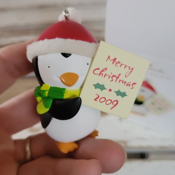 Hallmark sign of times penguin ornament tree Xmas - Picture 1 of 5